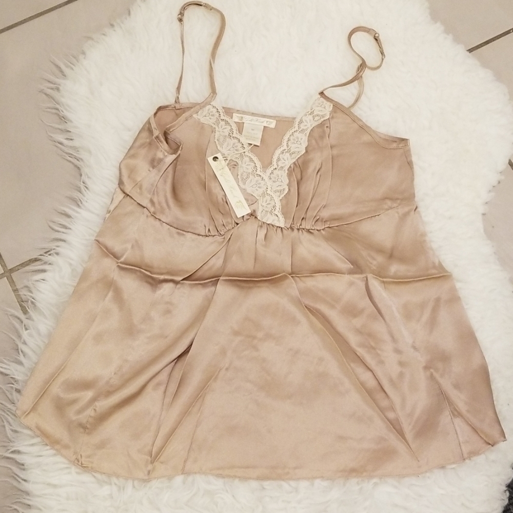 💕GOLD HAWK💕 100% Silk Camisole Latte (Medium)